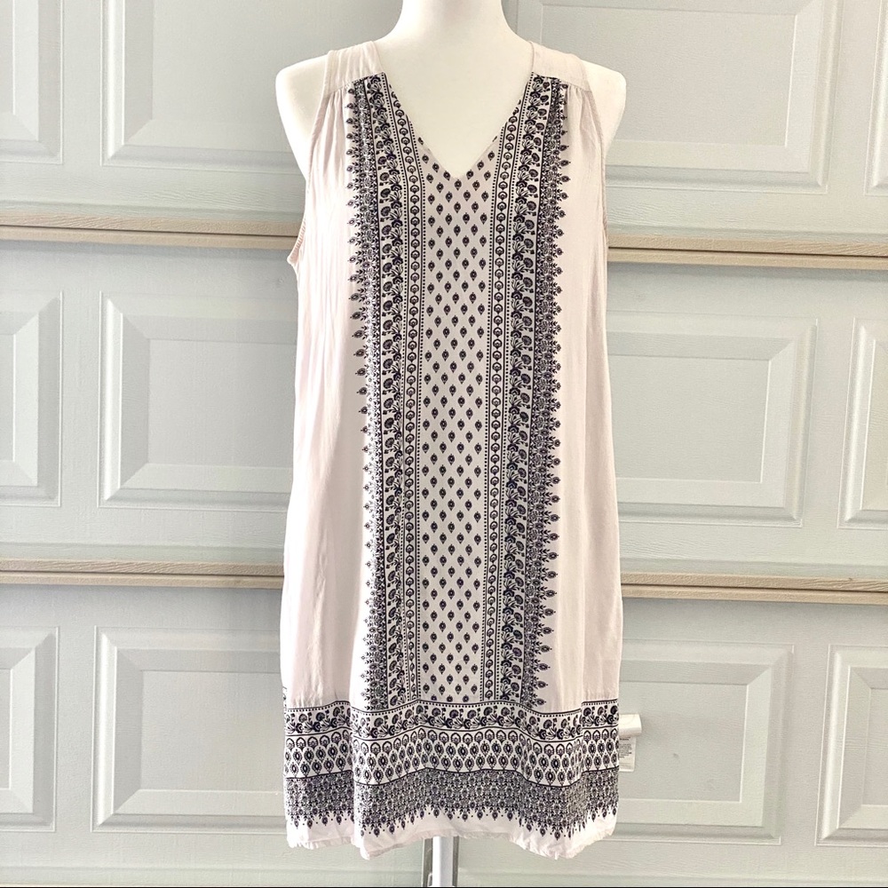 Fully Lined Sleeveless Dress 👗